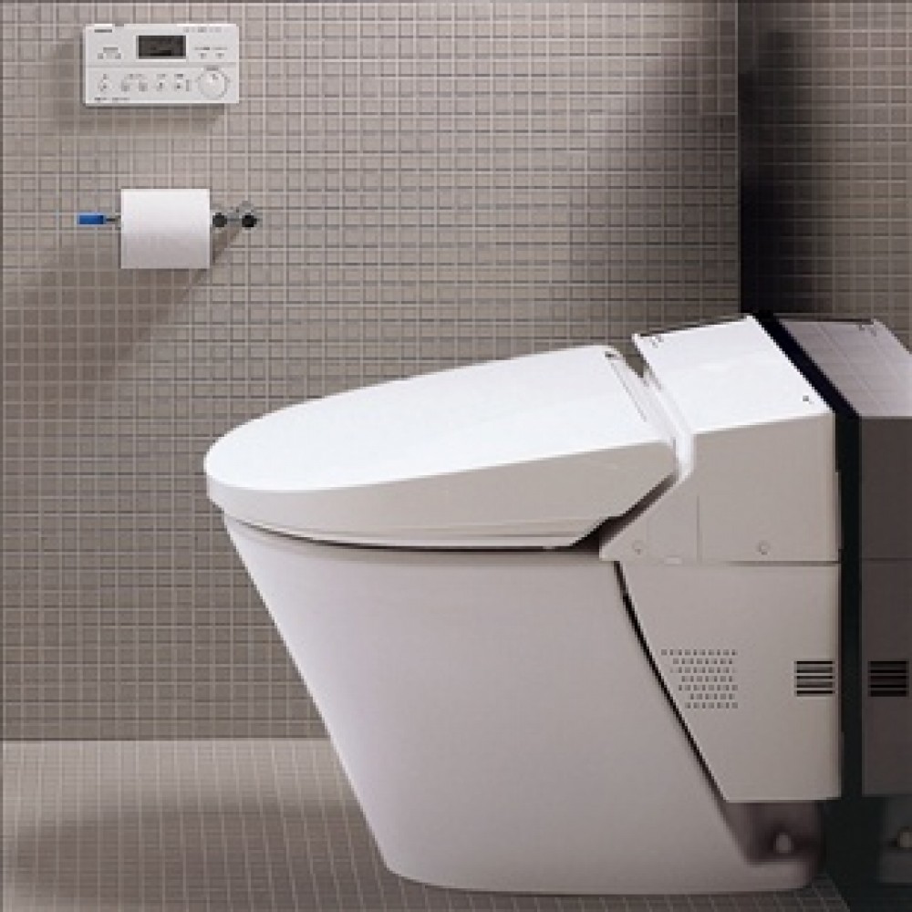 Cảm nhận bàn cầu nắp rửa cảm ứng của inax